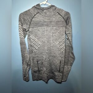 lululemon athletica Black and Gray Geometric Short Sleeve Top